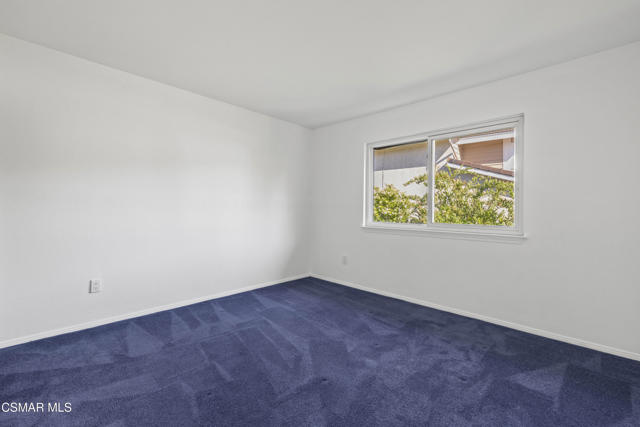 287 Golden Fern Court, Simi Valley CA: https://media.crmls.org/mediaz/0f439177-a2d7-4ea6-bbf0-8a327a2d703e.jpg