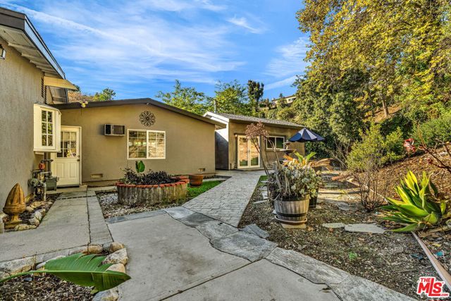 7170 Deveron Ridge Road, West Hills CA: https://media.crmls.org/mediaz/0f43c22f-9699-4cad-a710-21f8dc252cf4.jpg