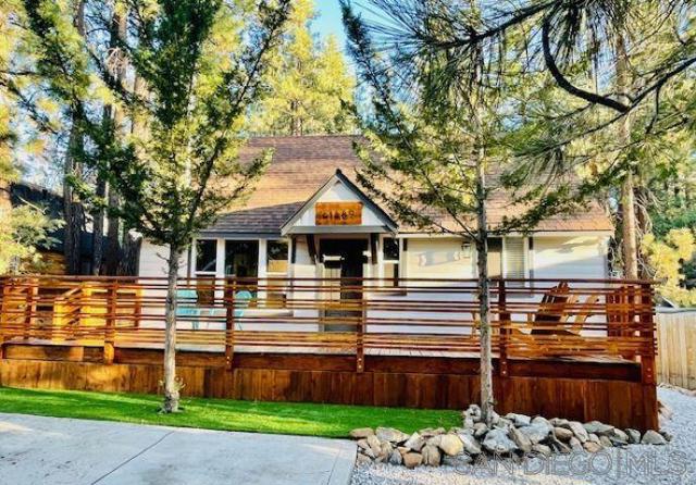 41489 Comstock Ln, Big Bear CA: https://media.crmls.org/mediaz/0f44cea4-3fc3-4e9a-93e4-f1469e351097.jpg