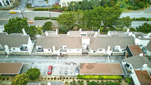 1 Appian Way, South San Francisco CA: https://media.crmls.org/mediaz/0f45e5a4-20bd-4f64-8e9c-8262e3d385fe.jpg