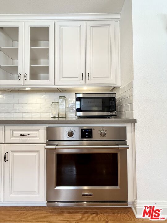 2008 Belmont Lane, Redondo Beach CA: https://media.crmls.org/mediaz/0f46816e-b76f-49ed-aeb6-5427e9768949.jpg