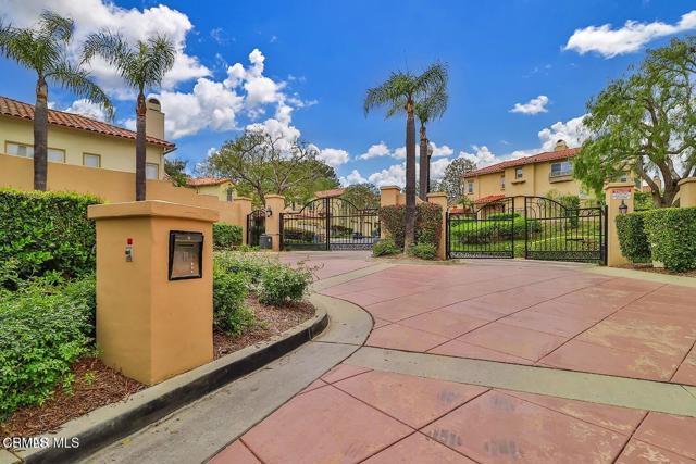 Detail Gallery Image 4 of 27 For 963 Corte Augusta, Camarillo,  CA 93010 - 4 Beds | 2/1 Baths