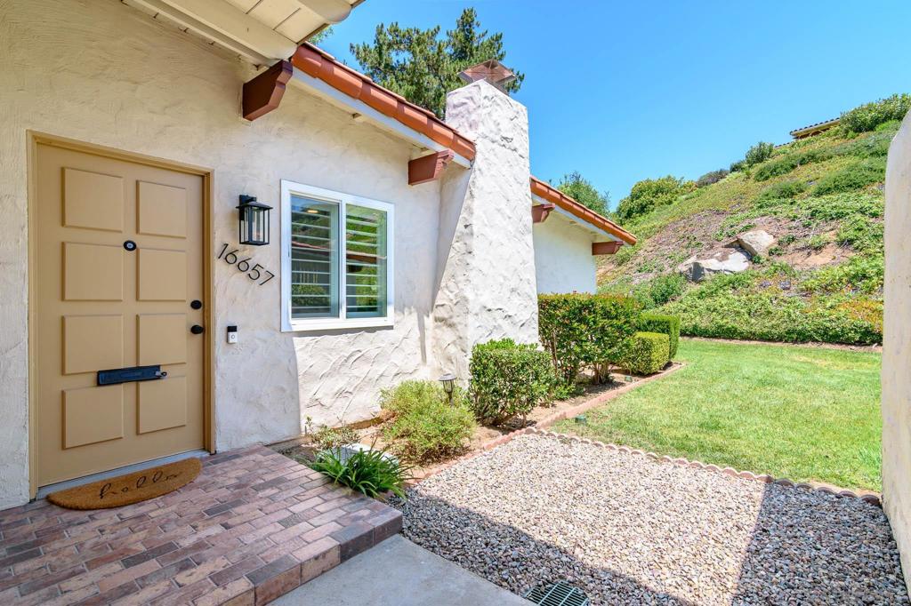 16657 Roca Dr - photo 3