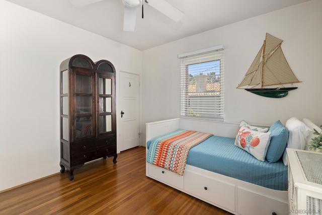 1434 5th Street, Coronado CA: https://media.crmls.org/mediaz/0f47e66b-42f0-4627-8e04-f8170c3154d5.jpg