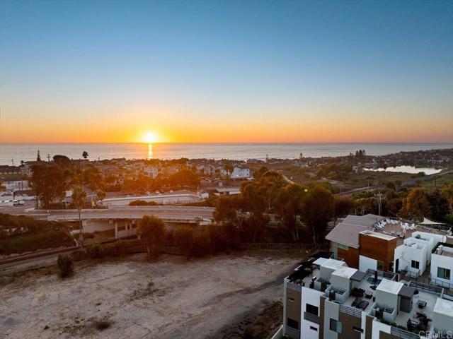 Detail Gallery Image 21 of 63 For 2517 State St, Carlsbad,  CA 92008 - 2 Beds | 2/2 Baths