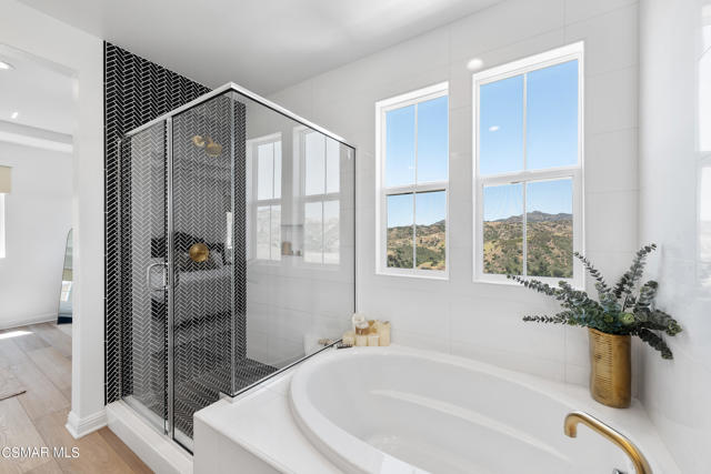 20843 Acorn Circle, Porter Ranch CA: https://media.crmls.org/mediaz/0f48913e-8535-492a-8236-6e17c307c691.jpg