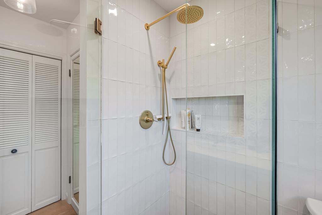 https://media.crmls.org/mediaz/0f48cb6e-d79d-4236-b793-4da1c39bbbc7.jpg?preset=X-Large