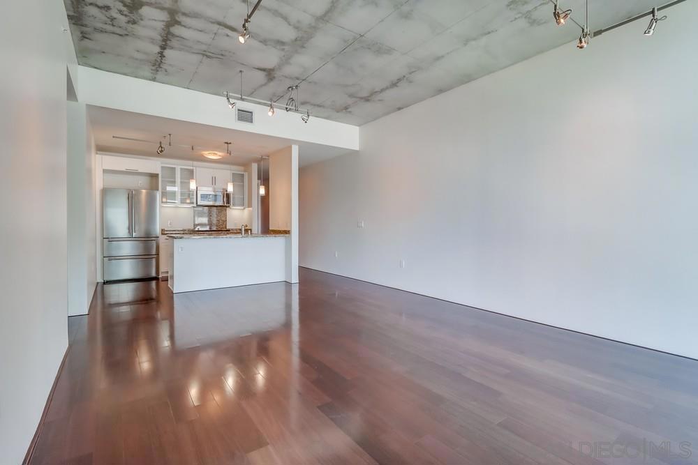 MLS #250035729SD img 14