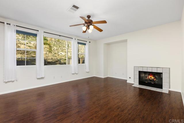 Detail Gallery Image 5 of 57 For 564 via Del Caballo, San Marcos,  CA 92078 - 4 Beds | 3 Baths