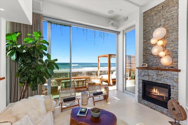 Detail Gallery Image 7 of 57 For 3709 Ocean Front Walk, San Diego,  CA 92109 - 3 Beds | 3/1 Baths