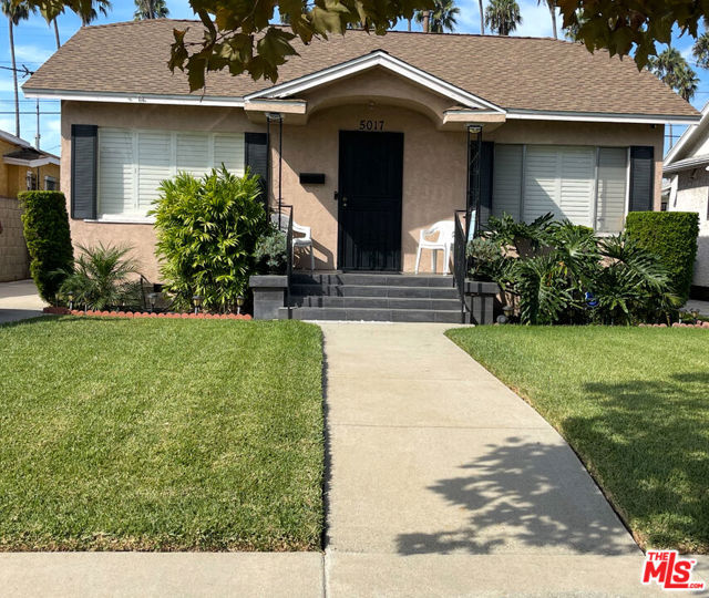 5017 5th Avenue, Los Angeles CA: https://media.crmls.org/mediaz/0f4ac8cc-0f6a-40ed-85fd-77b194bedcec.jpg