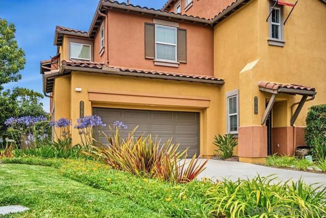 2793 Matera Ln, San Diego CA: https://media.crmls.org/mediaz/0f4c4f81-52da-4091-93f2-80162319abd1.jpg