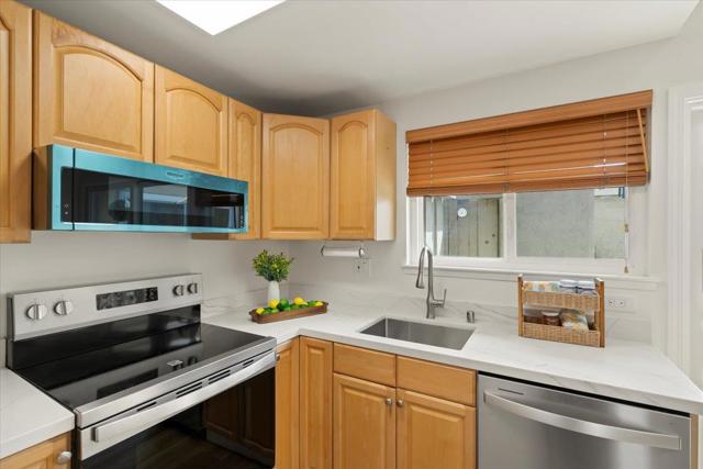 279 Truckee Lane, San Jose CA: https://media.crmls.org/mediaz/0f4c6b21-744b-443a-9545-b22baaed20d0.jpg
