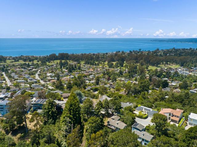 562 Cuesta Drive, Aptos CA: https://media.crmls.org/mediaz/0f4c83b4-7417-482b-9177-d7891eba868b.jpg
