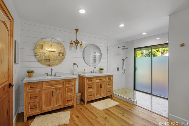 6026 La Granada, Rancho Santa Fe CA: https://media.crmls.org/mediaz/0f4dafea-b81b-46da-a046-72069eac3a63.jpg