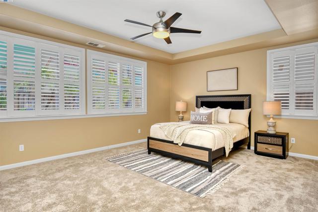 5618 Arcadia Cir, Discovery Bay CA: https://media.crmls.org/mediaz/0f4ecf9b-fc35-4e98-a888-0981c03f5ccd.jpg