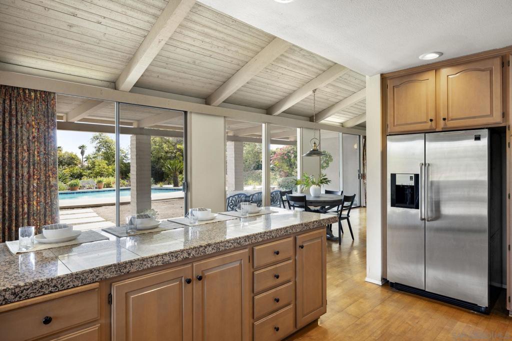 2357 Royal Crest - photo 12