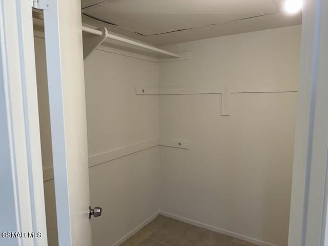 1190 Tivoli Lane, Simi Valley CA: https://media.crmls.org/mediaz/0f500ba3-9dcd-4e43-b9c1-943b0c971007.jpg