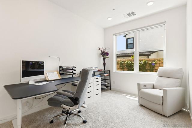 6513 Fischer Way, San Diego CA: https://media.crmls.org/mediaz/0f505549-a60e-4a87-9342-bab3bf140d0e.jpg