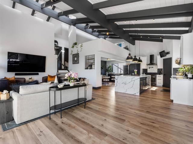 20790 Fortuna Del Norte, Escondido CA: https://media.crmls.org/mediaz/0f50aac6-63a7-4332-a996-493482b1d593.jpg