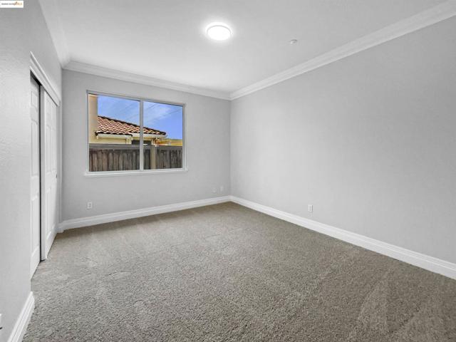 1127 Santa Margherita Way, Brentwood CA: https://media.crmls.org/mediaz/0f51105c-f364-473d-af8f-ee3cd0566d42.jpg