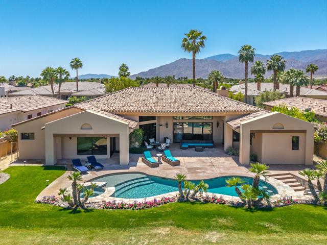 81080 Shinnecock, La Quinta CA: https://media.crmls.org/mediaz/0f512000-45a3-4cd1-9d41-5c24c364d837.jpg