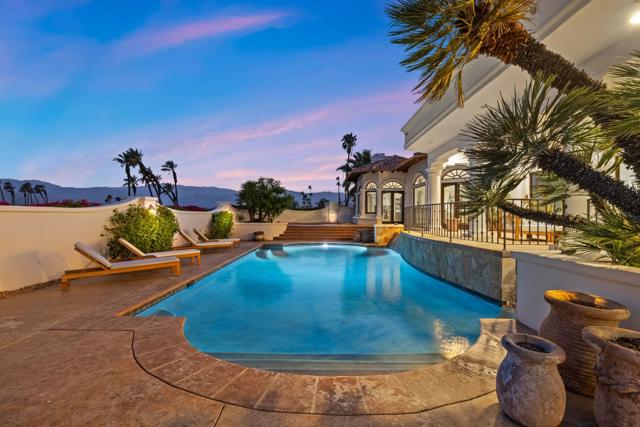 345 Crest Lake Drive, Palm Desert, CA 92211