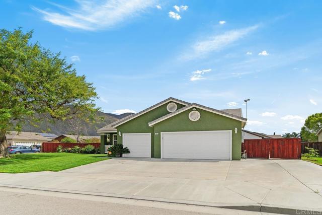 1643 Casper Road, San Jacinto CA: https://media.crmls.org/mediaz/0f516eee-417e-41ec-a735-a82c28ab4dc8.jpg