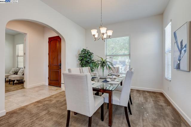 1440 Riva Trigoso Dr, Manteca CA: https://media.crmls.org/mediaz/0f518e41-7207-4fe7-9e8d-29dc273252d6.jpg