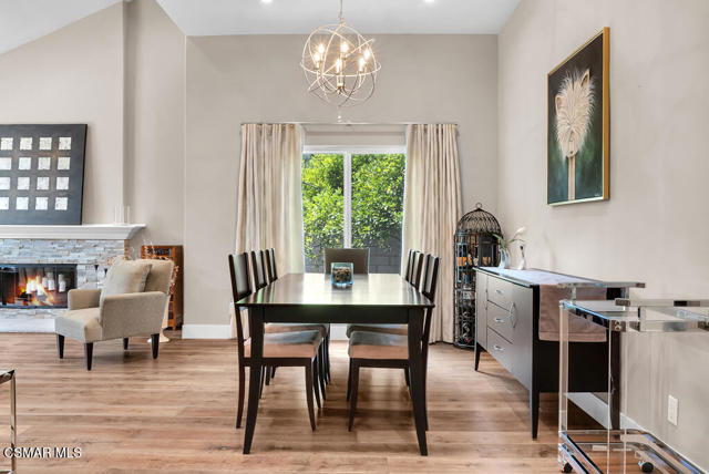 4953 Kilburn Court, Oak Park CA: https://media.crmls.org/mediaz/0f527838-3fcc-4c0c-b3b9-32f794db3b14.jpg