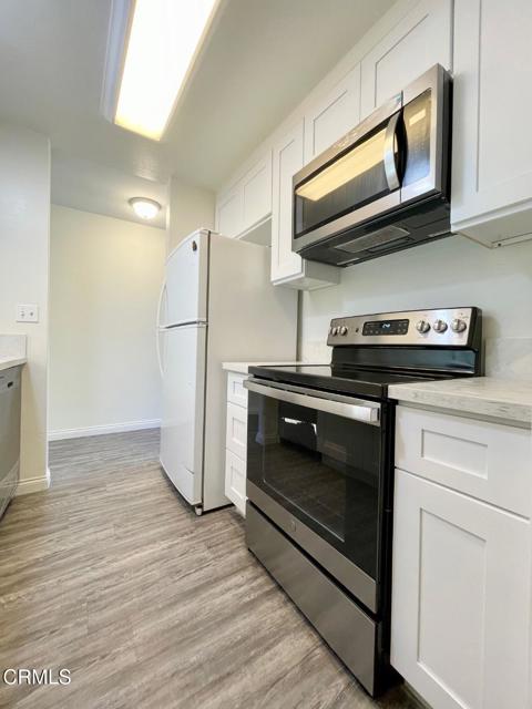 Detail Gallery Image 7 of 23 For 248 E Surfside Dr, Port Hueneme,  CA 93041 - 3 Beds | 2 Baths