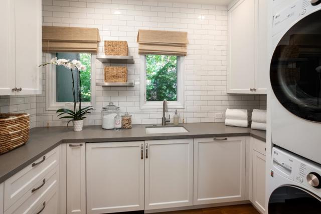 331 Arlington Road, Redwood City CA: https://media.crmls.org/mediaz/0f531a7c-e5f4-45af-98e0-7f1e4b1be712.jpg