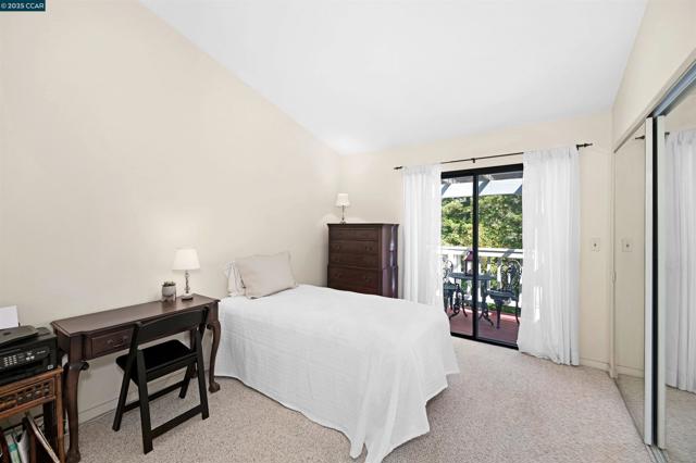 368 Grapevine Pl, Pleasant Hill CA: https://media.crmls.org/mediaz/0f54375c-c334-487b-9bd5-92159b26faf8.jpg