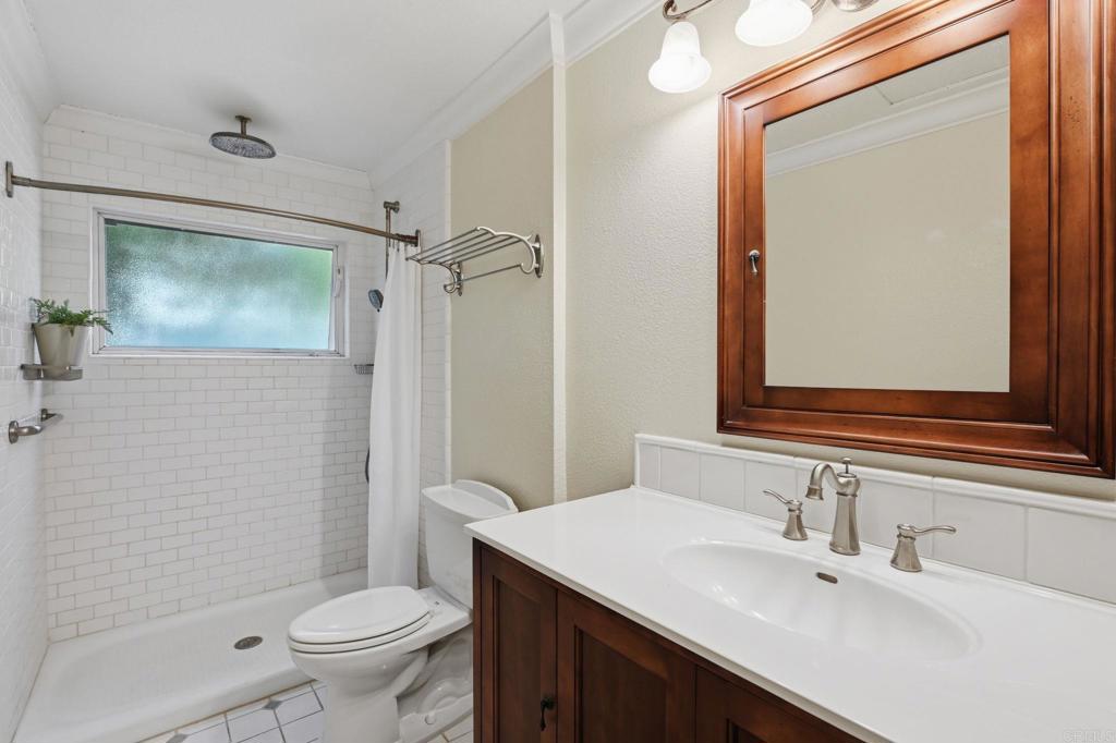 1066 Guildford Court - photo 15