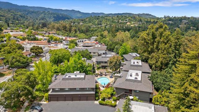 14357 Saratoga Avenue, Saratoga CA: https://media.crmls.org/mediaz/0f54d58f-d30d-42ff-9e20-f42c71526963.jpg