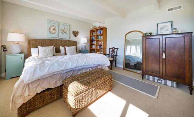 550 Sand Dollar Drive, Watsonville CA: https://media.crmls.org/mediaz/0f550e09-87b7-4e76-b299-102b6252806e.jpg