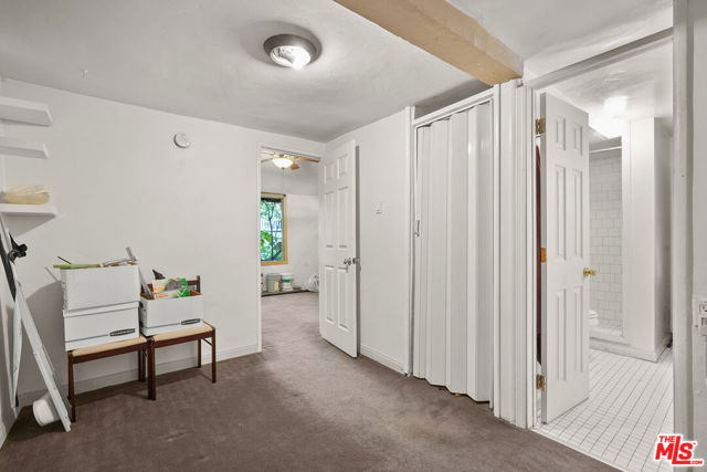 656 Parkman Avenue, Los Angeles CA: https://media.crmls.org/mediaz/0f55234d-a134-43e5-880c-be33b1f46df9.jpg