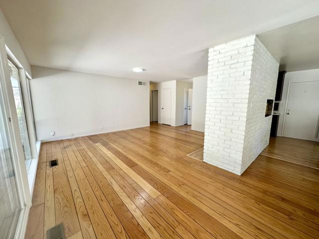 18480 Swarthmore Drive, Saratoga CA: https://media.crmls.org/mediaz/0f55ce57-8a15-4e9b-b9b6-4f61b94f894f.jpg