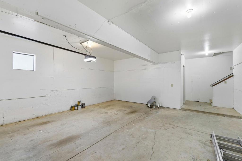 https://media.crmls.org/mediaz/0f55ea37-bcbb-4416-8139-371c6c1da902.jpg?preset=X-Large