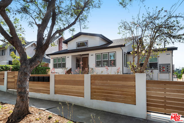 841 N La Fayette Park Place, Los Angeles CA: https://media.crmls.org/mediaz/0f56031e-8e04-40d9-a4f7-80559c653ba6.jpg