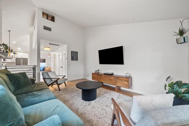 3132 31st St, San Diego CA: https://media.crmls.org/mediaz/0f56fc5d-cca1-497d-b631-861774225e4e.jpg