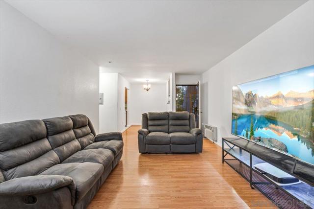 Image 3 of 30 For 1350 Escondido Blvd  37