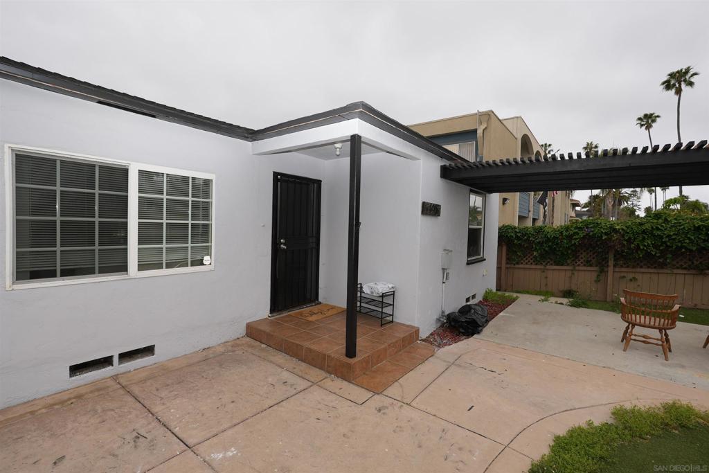 MLS #250025208SD img 12