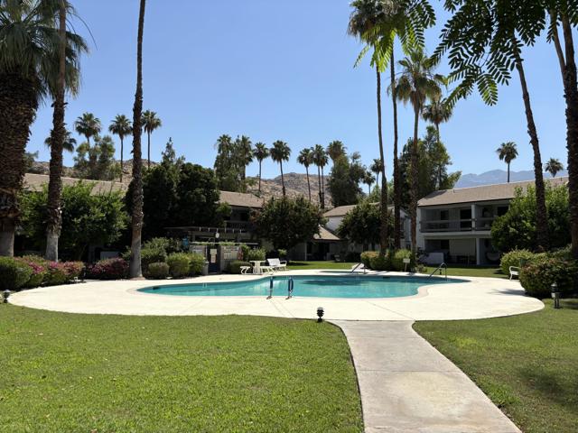 5175 E Waverly Drive, Palm Springs CA: https://media.crmls.org/mediaz/0f5846d6-fd79-4761-ae38-38a8703d5dc5.jpg