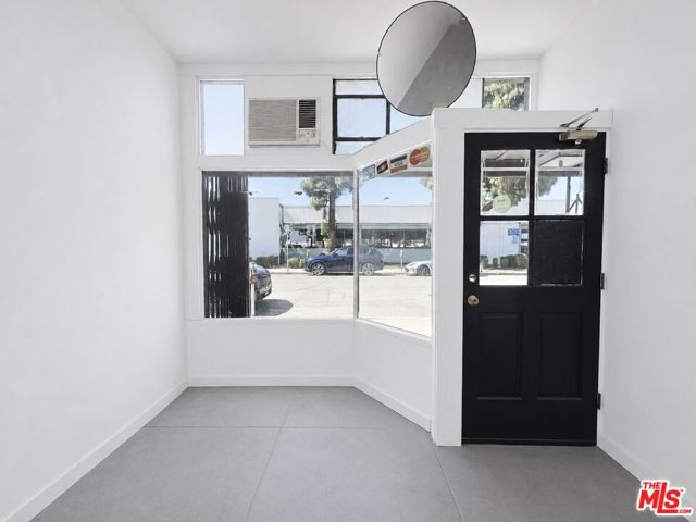 14426 Friar Street photo 6
