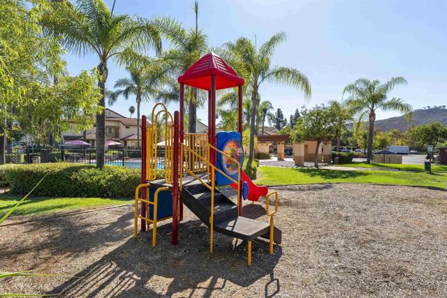 12191 Cuyamaca College Dr E, El Cajon CA: https://media.crmls.org/mediaz/0f5a6cca-5d55-4662-94fb-bfd7769feab5.jpg