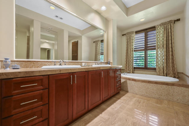 Image 31 of 50 For 80959 Rockberry Court