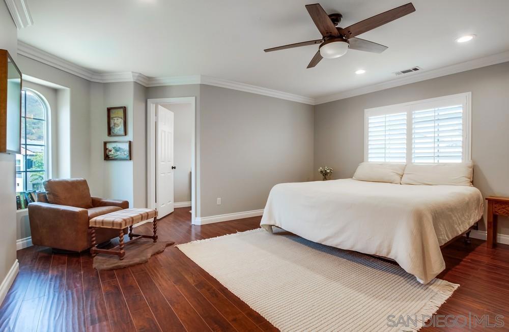 MLS #250041087SD image #17