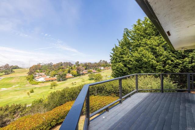Detail Gallery Image 10 of 19 For 1138 via Mil Cumbres, Solana Beach,  CA 92075 - 5 Beds | 4/1 Baths