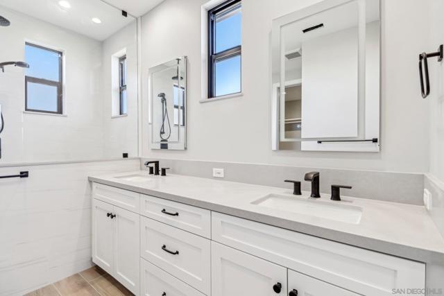 2948 Copley Ave, San Diego CA: https://media.crmls.org/mediaz/0f5d5377-c9aa-401d-b6d4-d67cb673c523.jpg